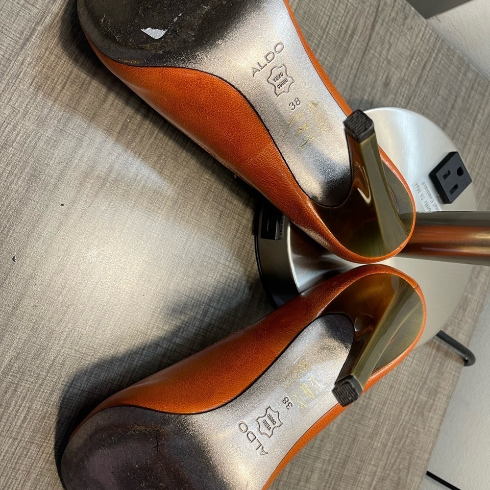 Aldo Women's Burnt Orange Peep Toe Heels - Picture 8 of 8